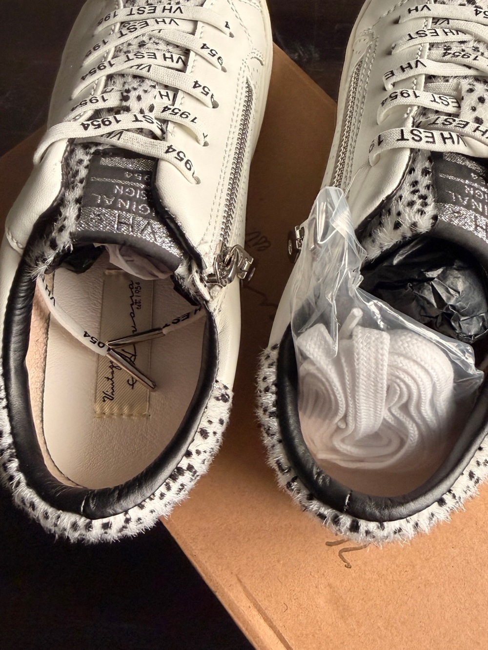 Vintage Havana White Sneakers with Black Spot Accent - Picture 5 of 6
